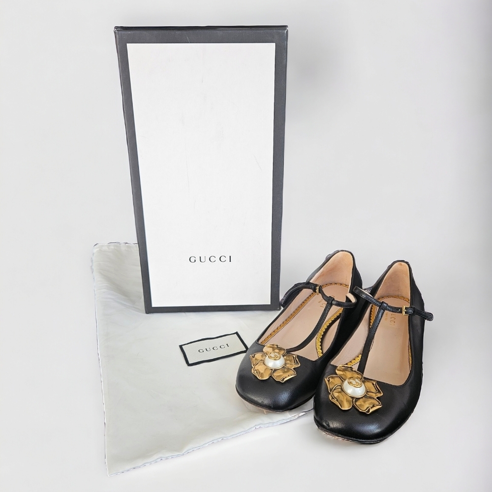 Gucci Lexi T-Strap Ballerina Flat (Black)